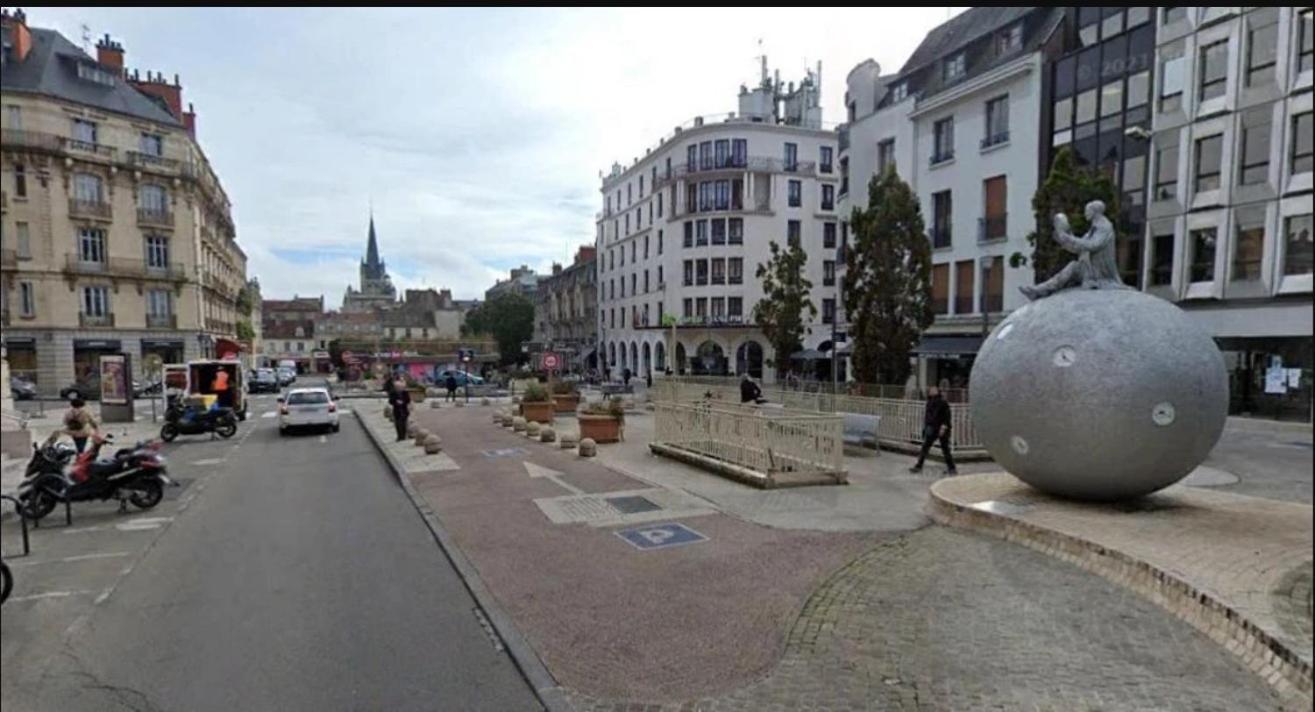 Terrasse Godrans En Plein Coeur De Ville 第戎 外观 照片